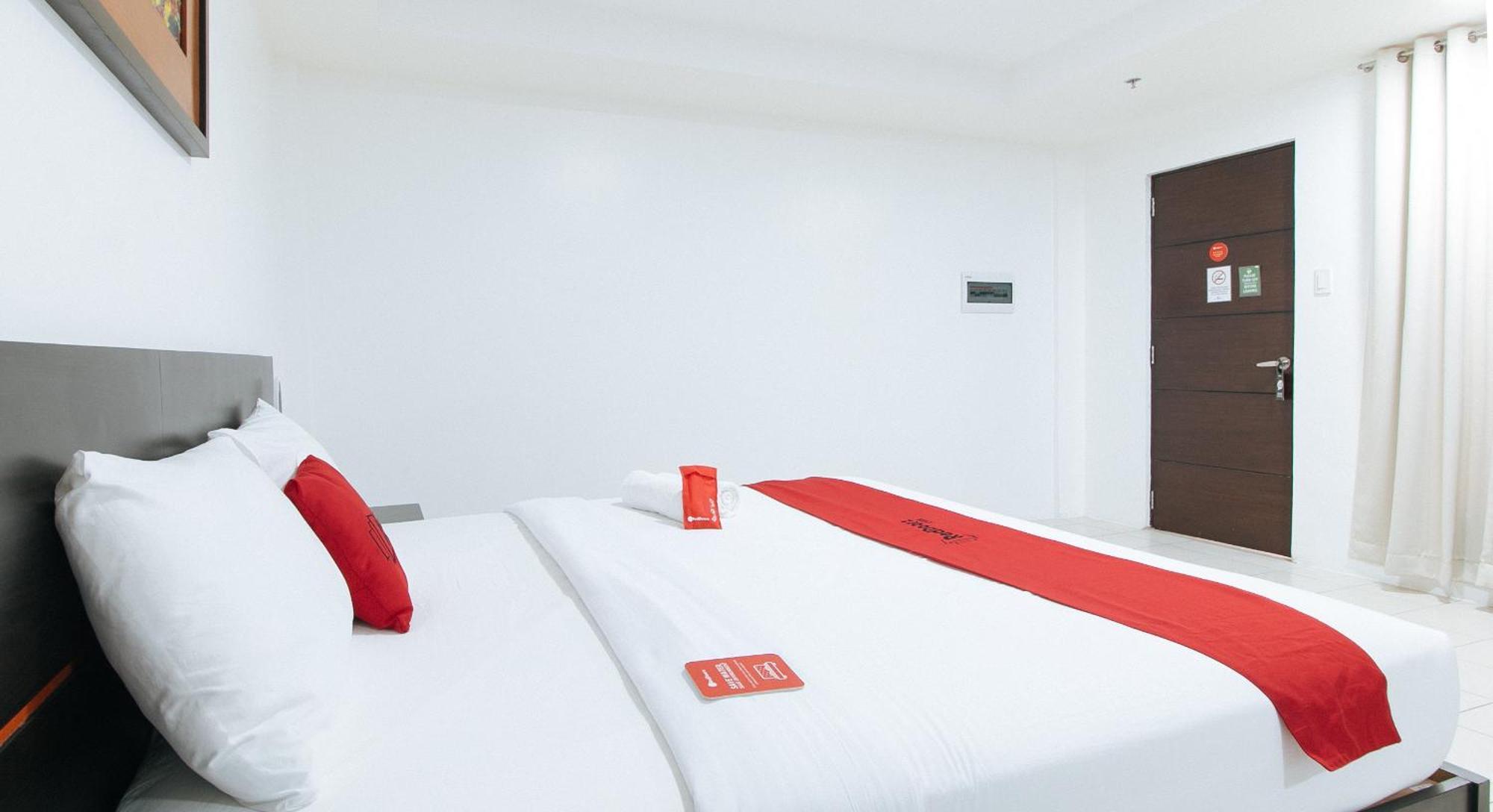 Reddoorz Plus At Evangelista Street Makati Μακάτι Εξωτερικό φωτογραφία