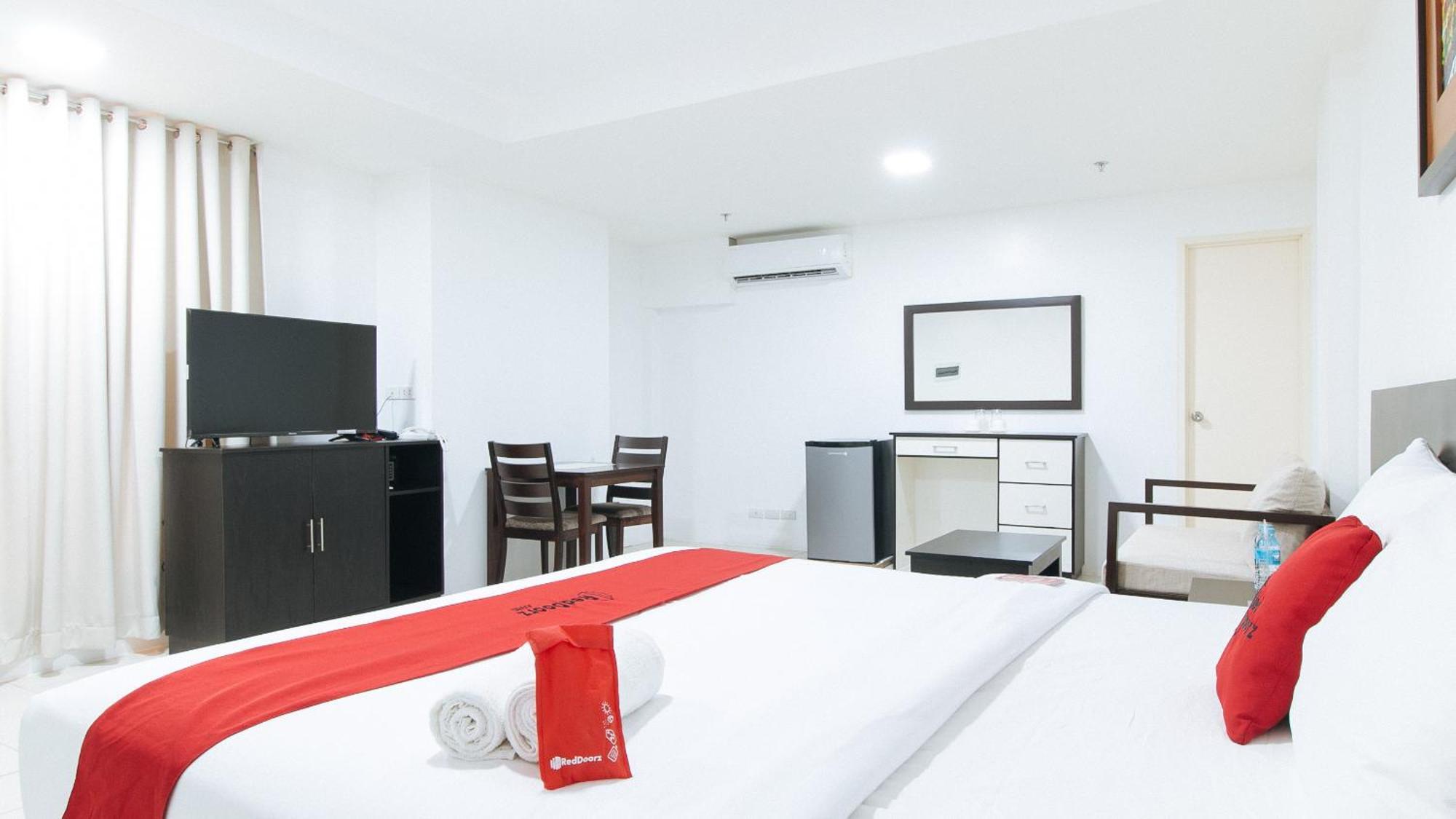 Reddoorz Plus At Evangelista Street Makati Μακάτι Εξωτερικό φωτογραφία