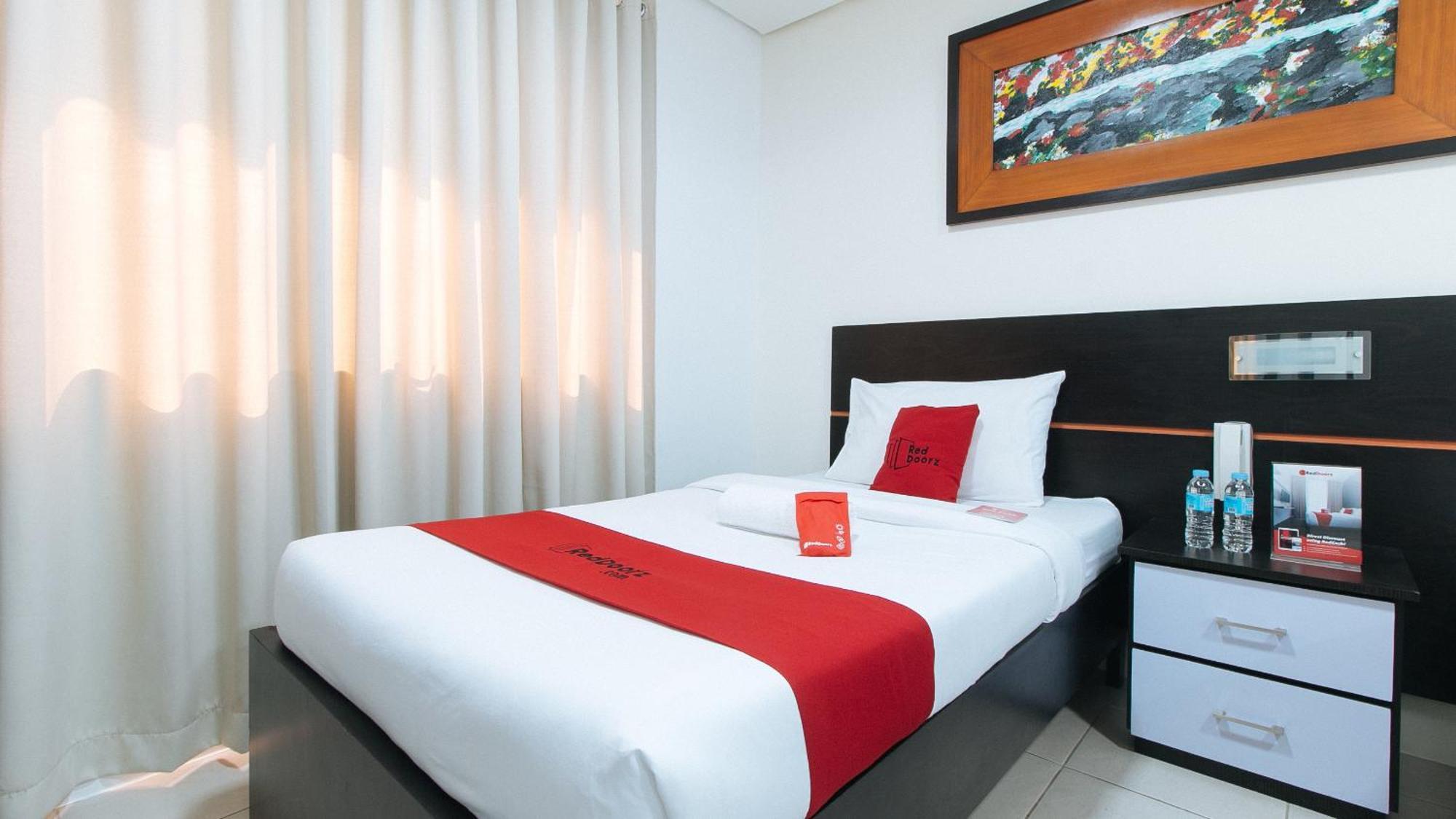 Reddoorz Plus At Evangelista Street Makati Μακάτι Εξωτερικό φωτογραφία