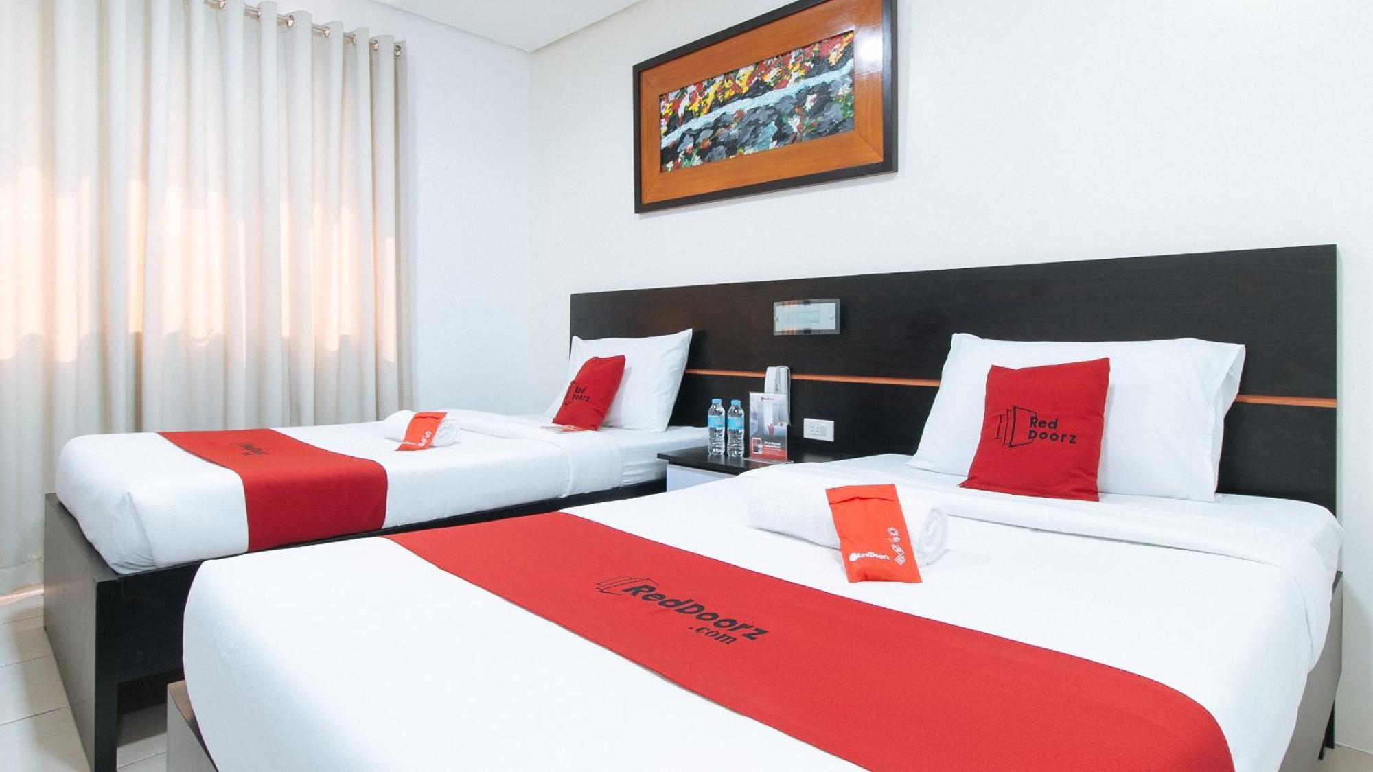 Reddoorz Plus At Evangelista Street Makati Μακάτι Εξωτερικό φωτογραφία
