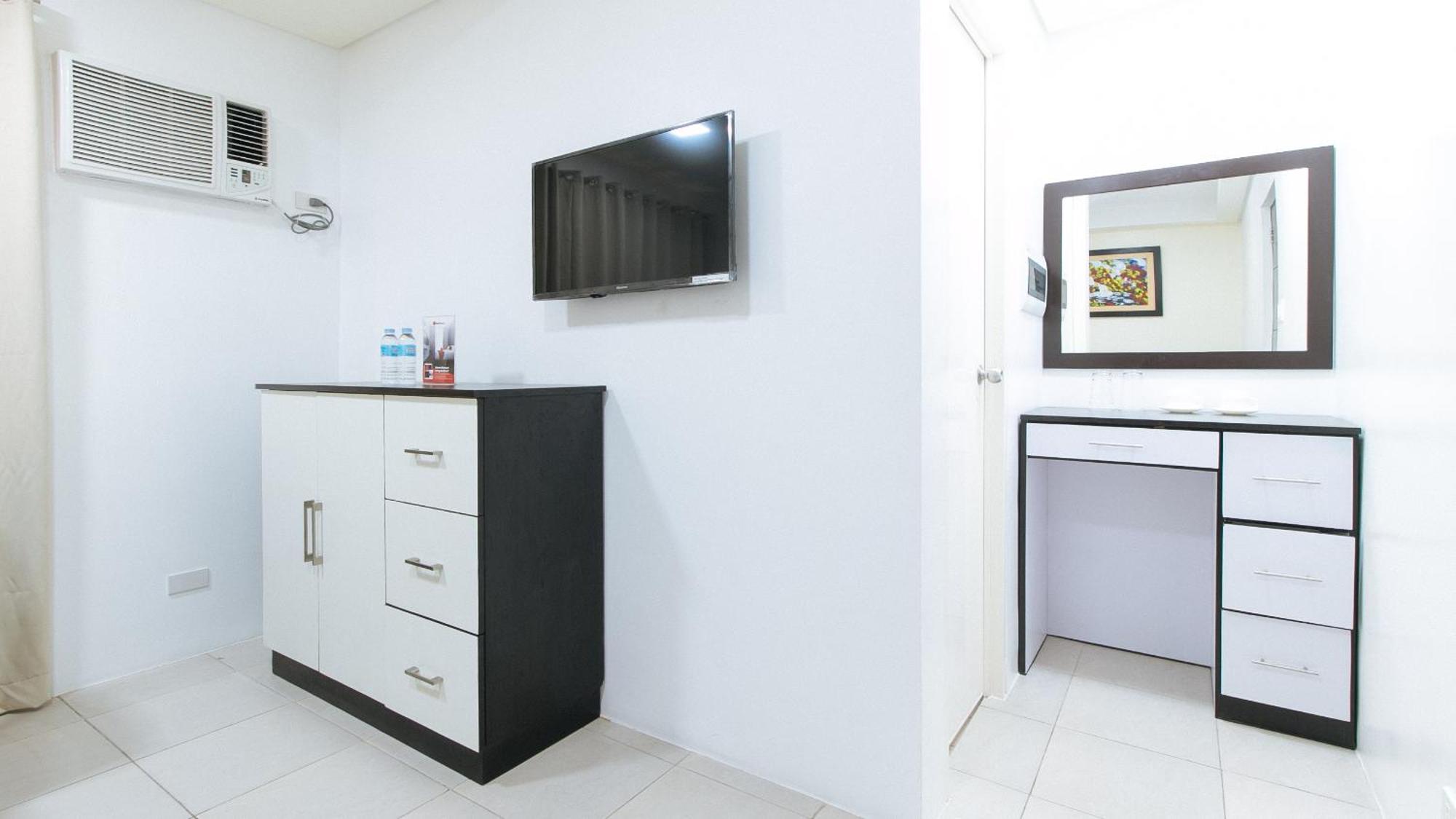 Reddoorz Plus At Evangelista Street Makati Μακάτι Εξωτερικό φωτογραφία