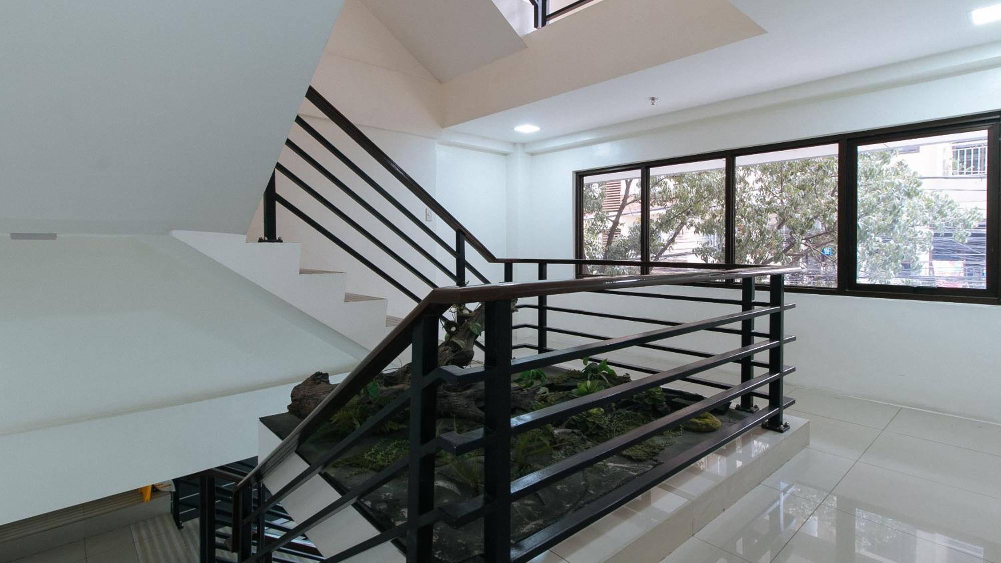 Reddoorz Plus At Evangelista Street Makati Μακάτι Εξωτερικό φωτογραφία