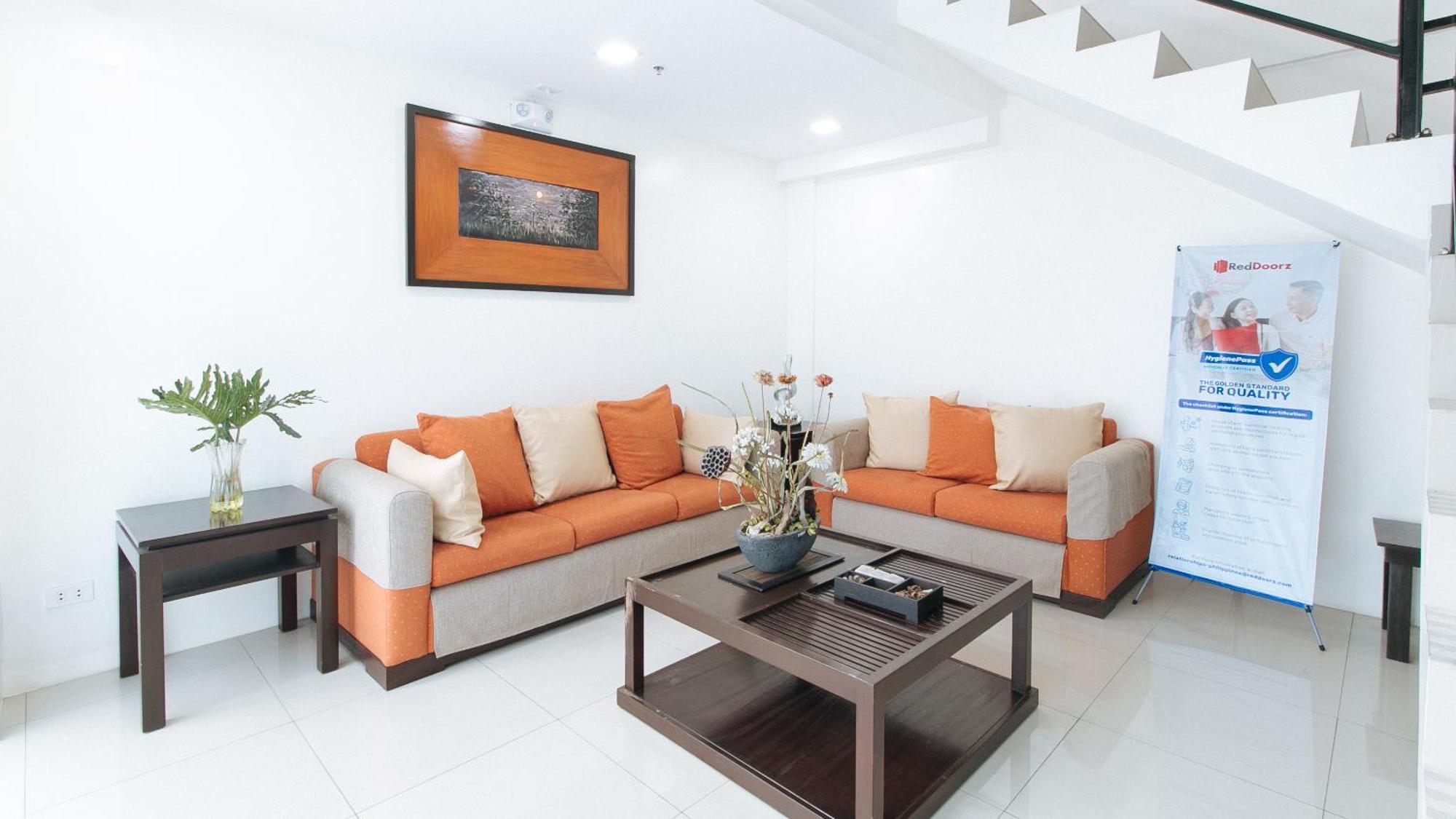 Reddoorz Plus At Evangelista Street Makati Μακάτι Εξωτερικό φωτογραφία